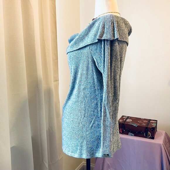 Maurices Shoulder Baring Rib Knit Sweater in Gray (1X) New with Tag - Picture 4 of 8